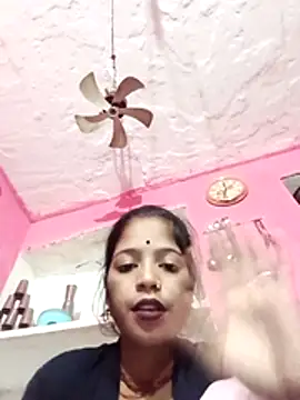 Snapshot of Hot_eras8 chatting on 11.16.25 Hot eras8 online show from 11.16.25