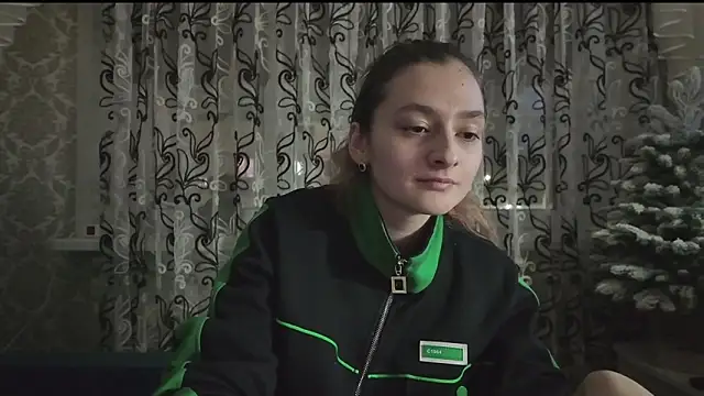 SweetLiaison online show from 12.21.25