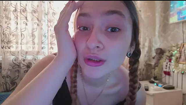 SweetLiaison online show from 03.13.26