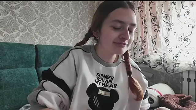 SweetLiaison online show from 04.14.26