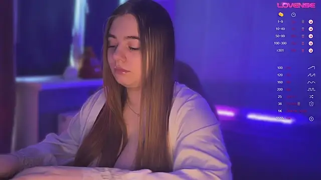 AmeliaMiles online show from 03.26.26