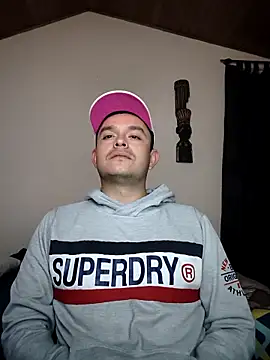 Snapshot of eddison98 chatting on 11.29.25 eddison98 online show from 11.29.25