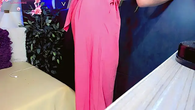 AnnaRouseQueen online show from 04.01.26