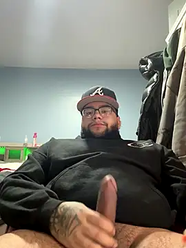 Snapshot of Daddyhonk chatting on 12.23.25 Daddyhonk online show from 12.23.25