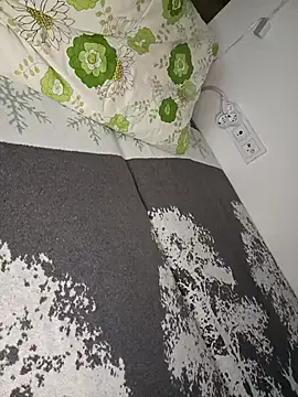 She Sars online show from 11.22.25