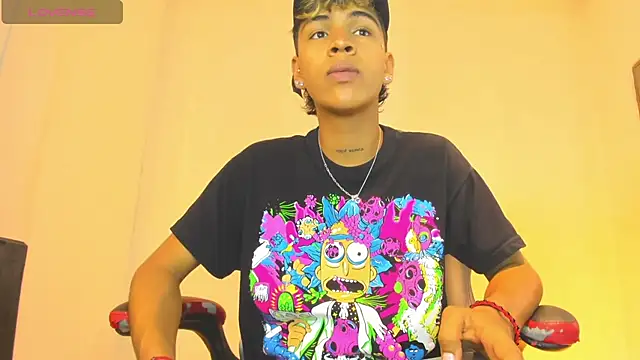 Snapshot of Timmy_Kiing_ chatting on 11.26.25 Timmy Kiing online show from 11.26.25