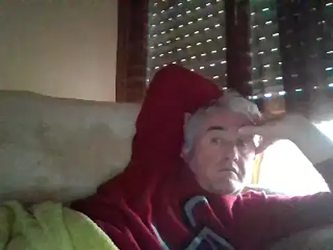 Snapshot of Cumlover5534 chatting on 12.25.24 Cumlover5534 online show from 12.25.24