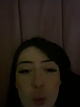 Snapshot of Dafne369 chatting on 11.08.25 Dafne369 online show from 11.08.25