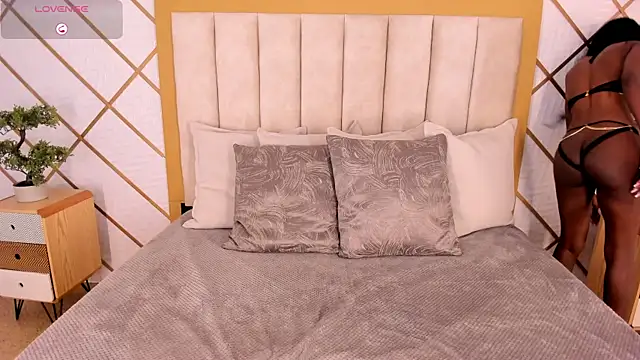 TahliaMoreau online show from 05.19.26