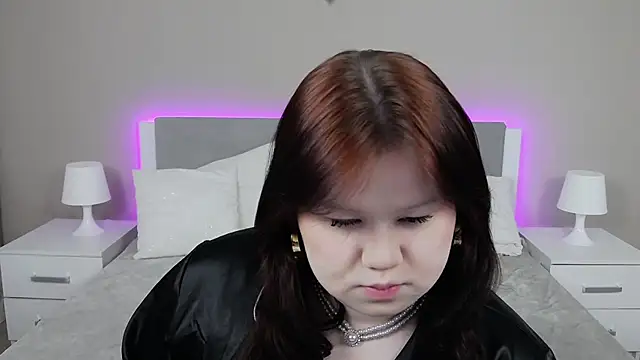 Snapshot of EvaNova_ chatting on 02.01.26 EvaNova online show from 02.01.26