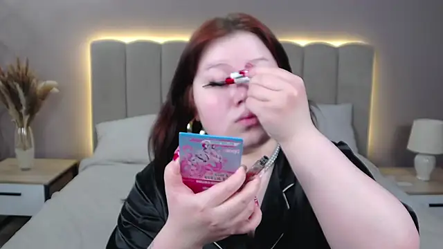 Snapshot of EvaNova_ chatting on 02.09.26 EvaNova online show from 02.09.26