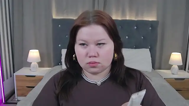 Snapshot of EvaNova_ chatting on 02.13.26 EvaNova online show from 02.13.26