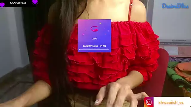 Snapshot of DesireBliss chatting on 11.27.25 DesireBliss online show from 11.27.25