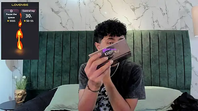 Noah dupont  online show from 01.09.26