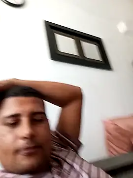 Snapshot of tutancamin chatting on 11.08.25 tutancamin online show from 11.08.25