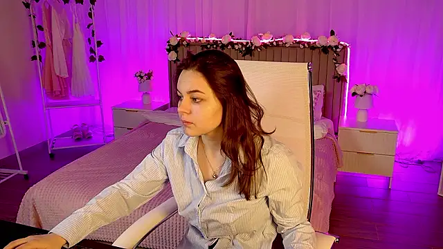 Snapshot of FrancescaCavaliere chatting on 03.03.26 FrancescaCavaliere online show from 03.03.26