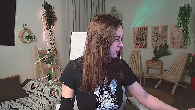 Snapshot of FrancescaCavaliere chatting on 04.14.26 FrancescaCavaliere online show from 04.14.26