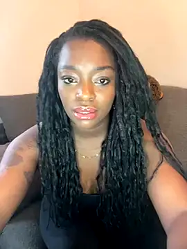 HotKaylaa online show from 11.24.25