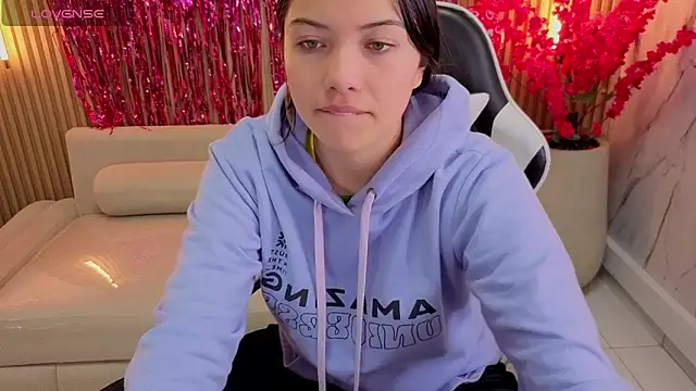 Snapshot of venus_velvet_tp chatting on 02.25.26 venus velvet tp online show from 02.25.26