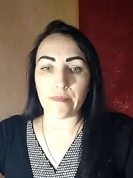 ArianaXFresh online show from 11.21.25