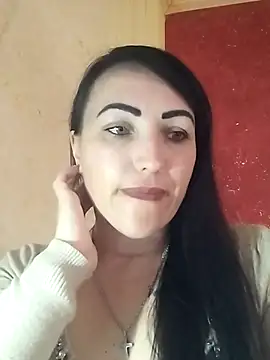 ArianaXFresh online show from 11.23.25