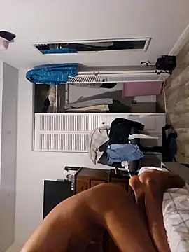 solos-tuy-yo online show from 11.09.25