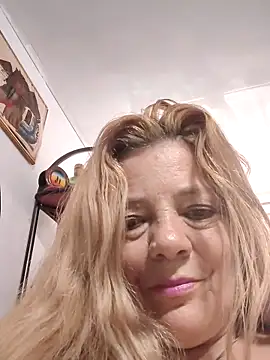 Snapshot of karlaanqui1 chatting on 02.18.26 karlaanqui1 online show from 02.18.26