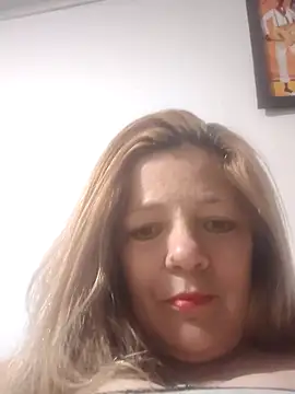 Snapshot of karlaanqui1 chatting on 03.07.26 karlaanqui1 online show from 03.07.26