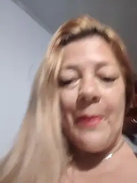 Snapshot of karlaanqui1 chatting on 03.09.26 karlaanqui1 online show from 03.09.26