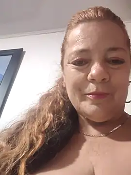 Snapshot of karlaanqui1 chatting on 04.03.26 karlaanqui1 online show from 04.03.26