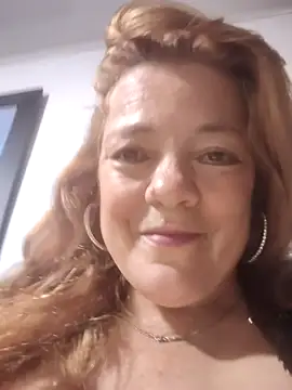 Snapshot of karlaanqui1 chatting on 04.03.26 karlaanqui1 online show from 04.03.26