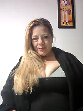 karlaanqui1 online show from 05.20.26