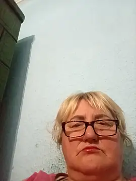 Snapshot of MilaTamila456 chatting on 11.17.25 MilaTamila456 online show from 11.17.25