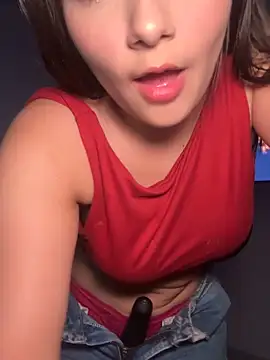 EmmiiGlow online show from 01.06.26