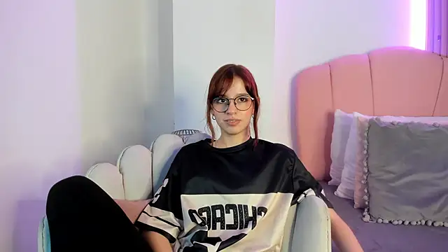 Snapshot of scarlett_smith_3 chatting on 03.02.26 scarlett smith 3 online show from 03.02.26