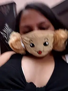 Kamna Hotty online show from 01.18.26