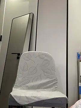 Snapshot of hoho-is chatting on 02.05.26 hoho-is online show from 02.05.26