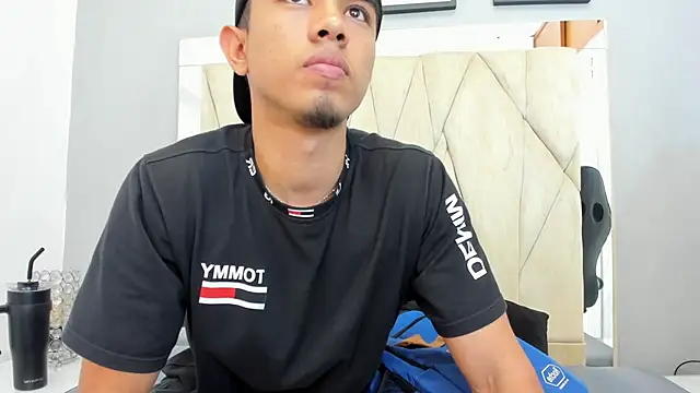 Ashton  Montana online show from 11.21.25