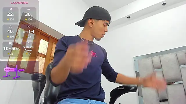 Snapshot of Ashton__Montana chatting on 12.13.25 Ashton Montana online show from 12.13.25