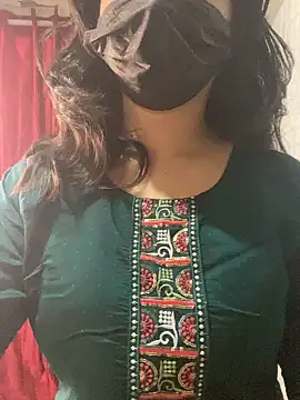 Red Queen 11 online show from 12.18.25