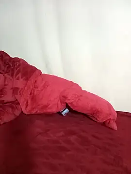 Em-mupmup online show from 12.21.25