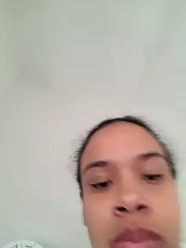 kyliecastell online show from 11.21.25