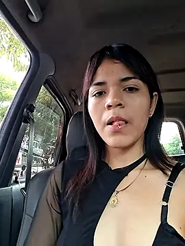 Skinny Wet online show from 11.11.25