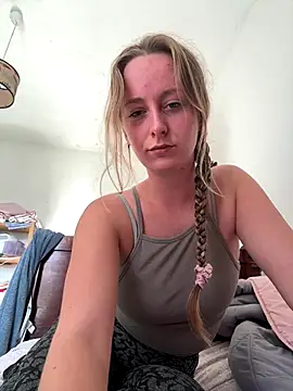 NaughtyAmore online show from 11.11.25