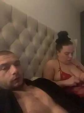 Snapshot of Kinkycouple142 chatting on 02.11.26 Kinkycouple142 online show from 02.11.26