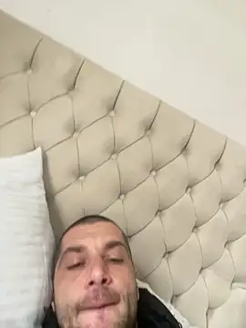 Snapshot of Kinkycouple142 chatting on 03.06.26 Kinkycouple142 online show from 03.06.26