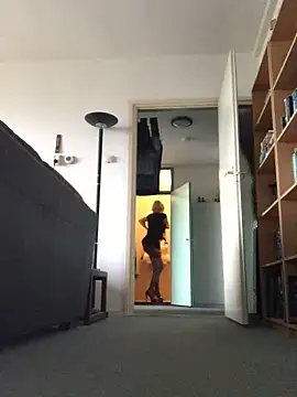 simone xdressing online show from 01.05.25