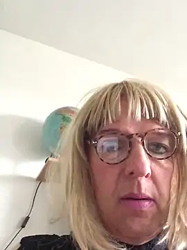 simone xdressing online show from 10.03.25