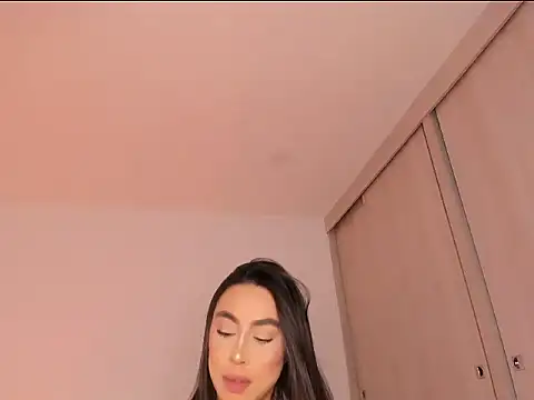 Snapshot of sofilopezcol chatting on 12.02.25 sofilopezcol online show from 12.02.25