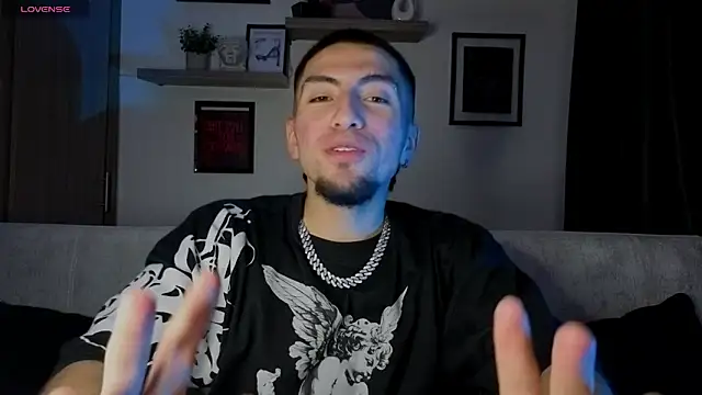 AresMassimoX online show from 11.21.25